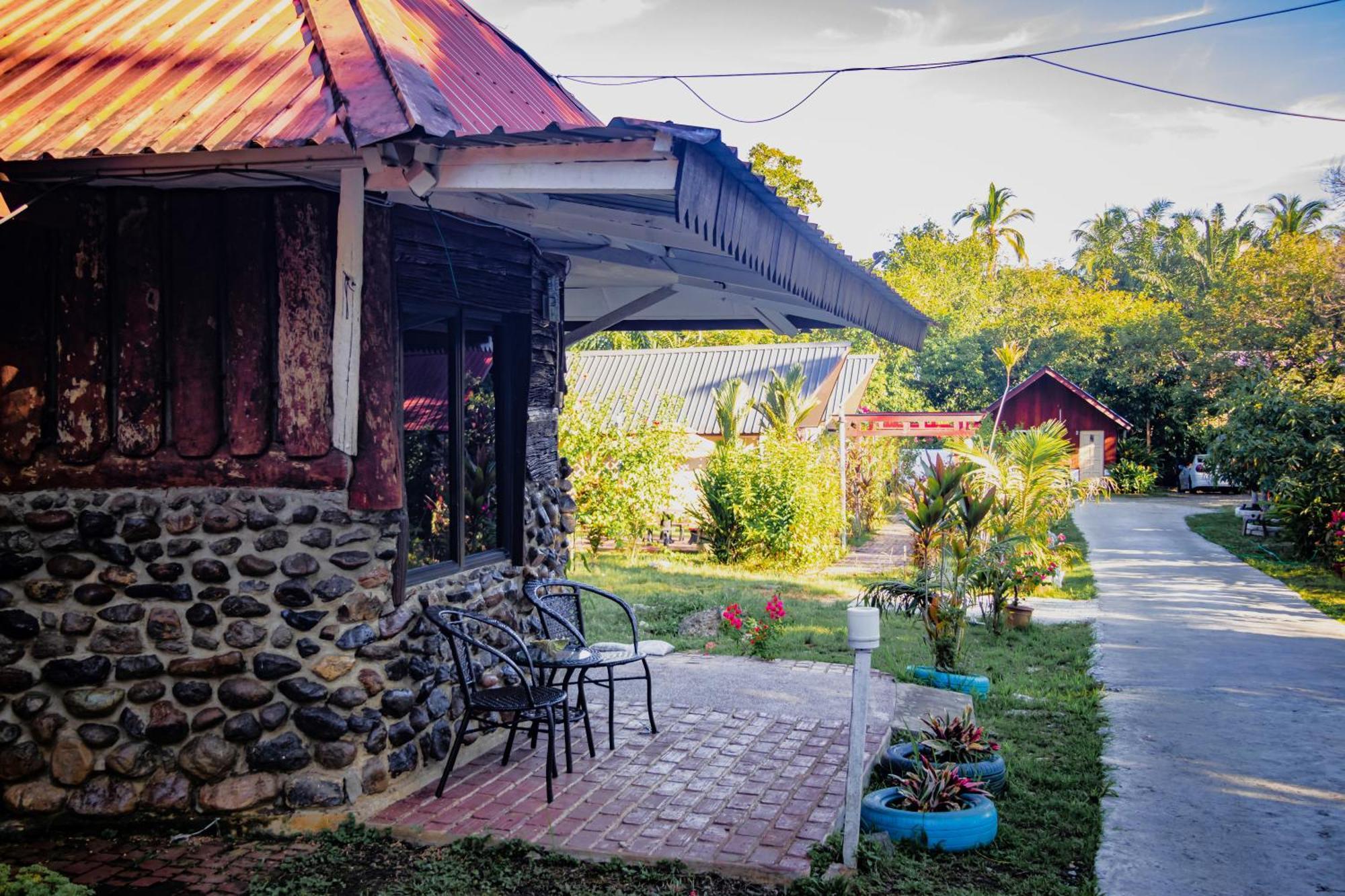 Hotel Timba Garden Free Town And Jetty Transport Semporna Exterior foto